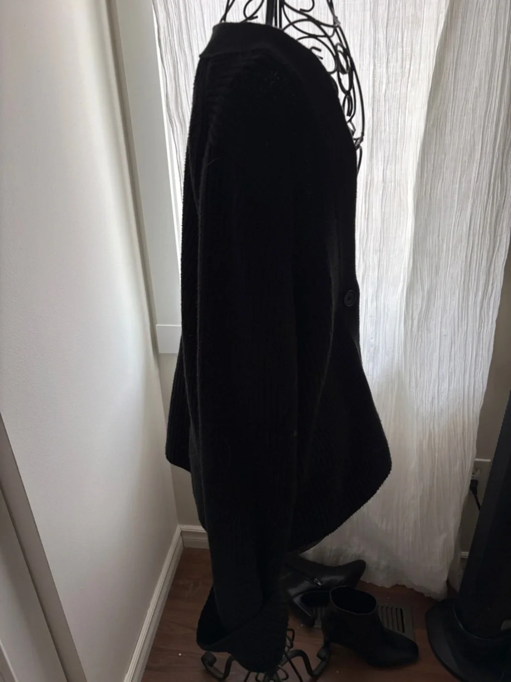 Banana Republic Black V-Neck Button Cardigan - Picture 2 of 8